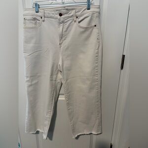 Chico's Off-White High Rise Straight Leg Crop Jeans